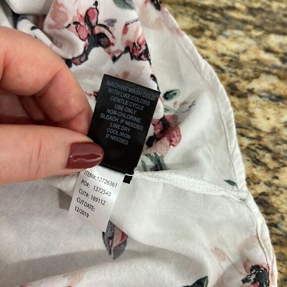 Torrid Floral Babydoll Bell Sleeve Off The Shoulder Lace Up Top Size 1 - Picture 9 of 11